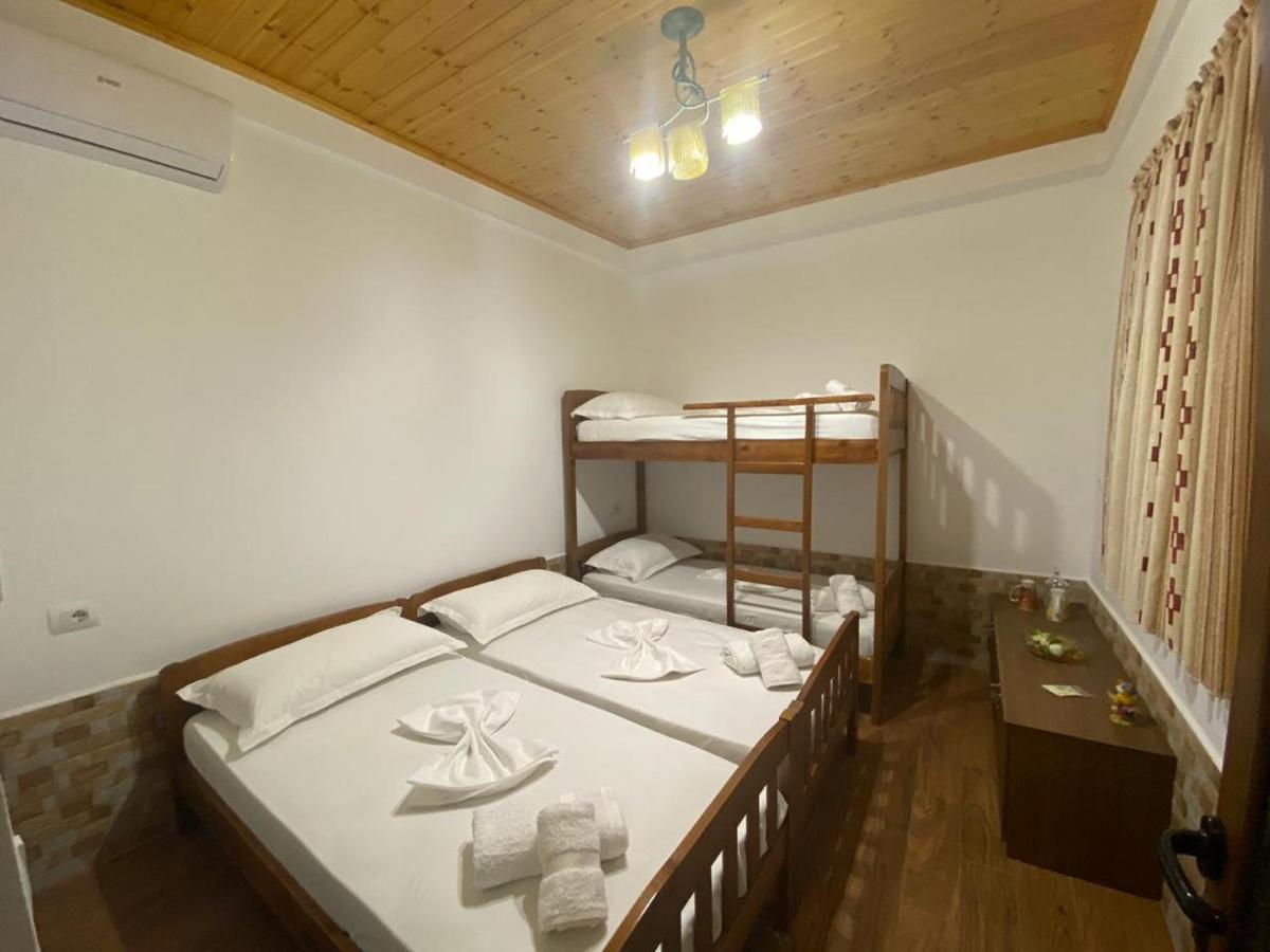 Piccolo Grande Amore Bed & Breakfast Berat Exterior foto